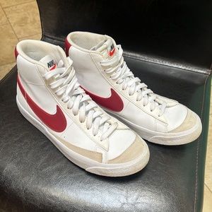 Nike blazers size 7
